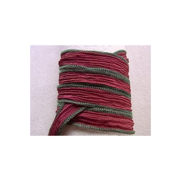 シルクリボン ラズベリー ダークグリーンエッジ マーケティング