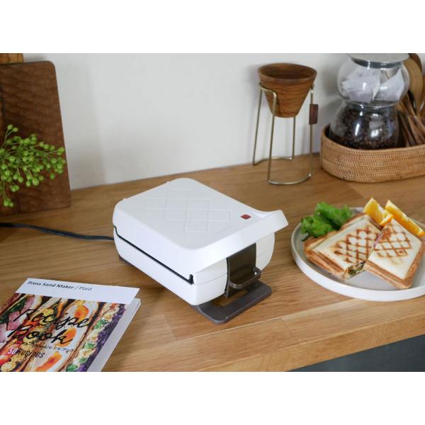 商品発送元：Hinata life生活・インテリア・文具見て、食べて満足のボリューミーホットサンドをとことん愉しむ「プレスサンドメーカー」分厚くて具沢山のホットサンドが気軽に愉しめる「プレスサンドメーカー プラッド」は、優れたパワーでパンの...