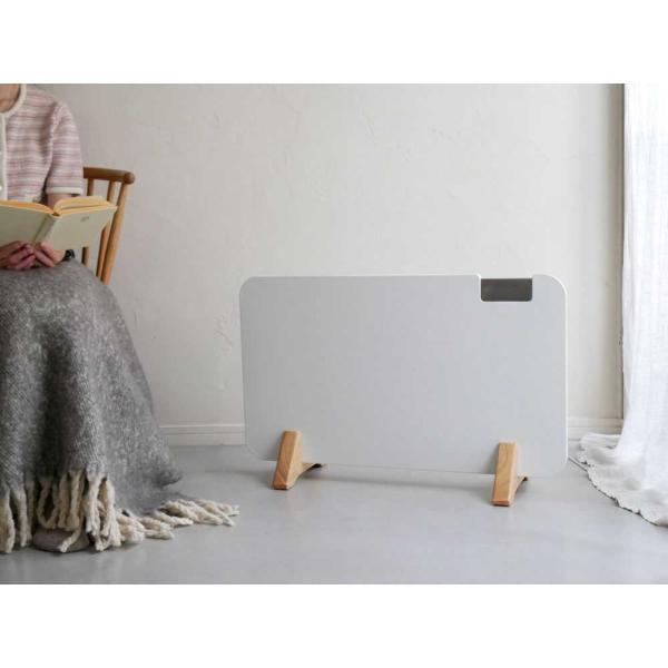 商品発送元：Hinata life生活・インテリア・文具風のない、ひだまりのような暖かさの「コンベクトヒーター」エアコンやファンヒーターの温風、一気に温まるので寒い早朝などに活躍する家電。でもその乾いた温風は、お肌や喉の乾燥が気になるし、ホ...