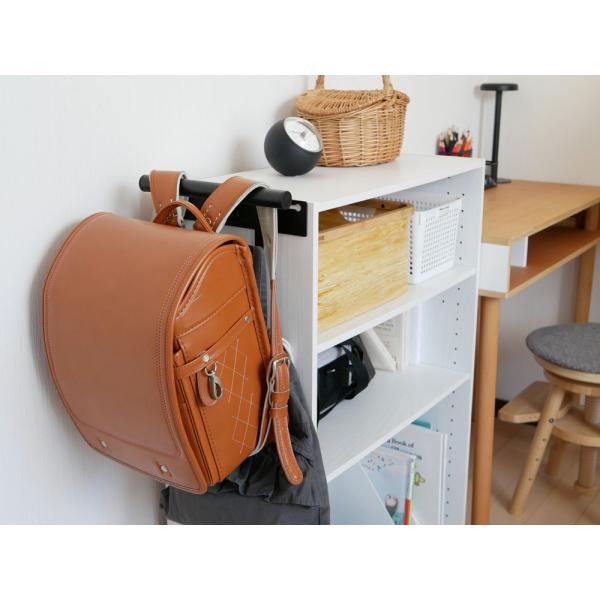 商品発送元：Hinata life生活・インテリア・文具カラーボックス横が、ランドセルの「掛け収納スペース」に♪カラーボックスの側面が便利な収納スペースになる「カラーボックス横ハンガー」。カラーボックスのネジを活用して簡単設置、お子様の持ち...