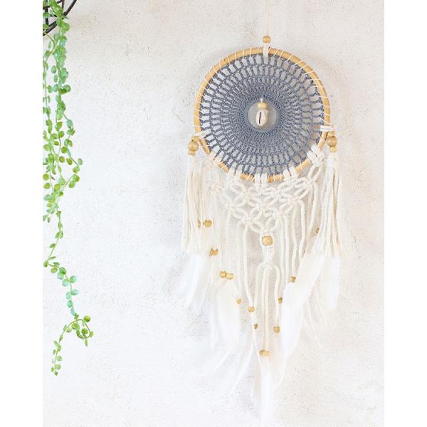 商品発送元：tesoroファッション・ブランド、レディース・婦人服《商品説明》 ・サイズ：直径17cm×56cm・生産地：インドネシア   魔除けのお守り「ドリームキャッチャー」ナチュラルやボヘミアンなテイストのお部屋にぴったりなドリームキ...