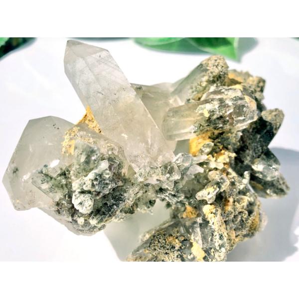 ヒマラヤ水晶　原石　グリーンファントム　ガーデン　レインボー　マニハール産 高品質+]インド/マニハール産ヒマラヤ水晶ナチュラルポイント