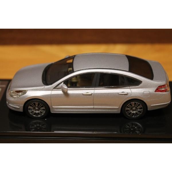 WIT’S 1/43 日産 ティアナ AXIS ブリリアントシルバー CN542