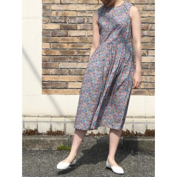 Sale Crespi クレスピ リバティ ギャザーノースリーブワンピース 104 1904 送料無料 1 S0000 3176 Shopooo By Gmo 通販 Yahoo ショッピング