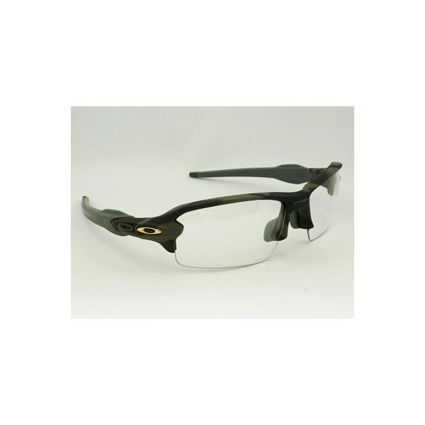 ito-megane_oakley-flak20-camo- ito-megane_oakley-flak20-camo-