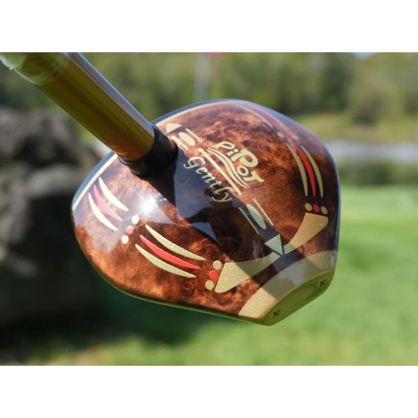 ピポットクラブの集大成！伝統が生み出す匠の技。ヘッド形状の綾、線と凹みバランスを改良して鳶の安定性と方向性をアップ。より低重心・新銃身が生かされています。フェースにボールがのり易くフィット感があります。【オリジナル】色／ブラウン材質／かば重...