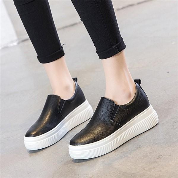 本革 スリッポン レディース スニーカー おしゃれ ぺたんこ 厚底 歩き