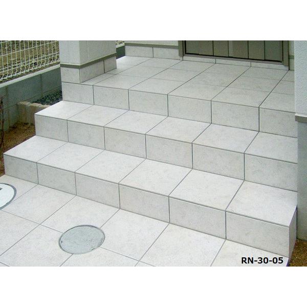ベーシックな300角タイル。豊富なカラーバリエーションをご用意しています。※個人様宛の配送の場合は別途送料加算が発生致します。（都度お見積りとなります。）メールにてご案内致しますのでご確認下さい。品　番RN-30-05RN-30-15RN-...