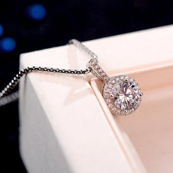 送料無料 新品 スワロフスキー 素敵な星形ペンダント ネックレス 楽天