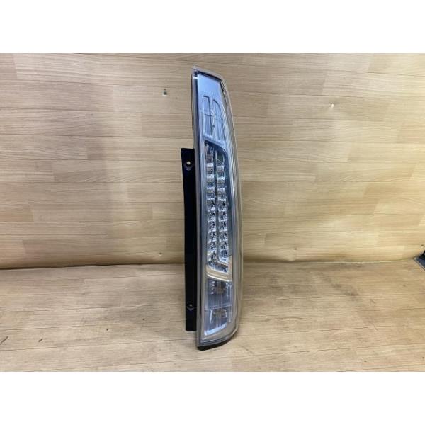 右テールランプ ランディ DBA-SC26 右テールランプ K23 220-23438 35603-51Z10 : 株式