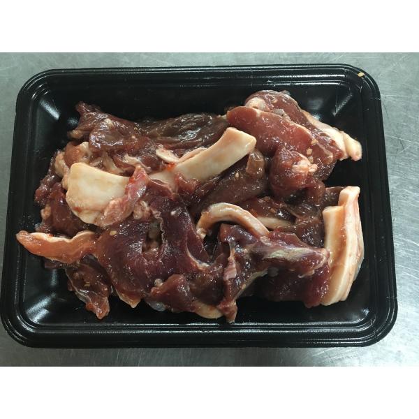 広島県産　天然猪焼肉スライス　３００ｇ　（特製たれ漬け）ＢＢＱ、焼肉など、そのまま解凍してグリルするだけ（猪肉に合うと思う特製たれに漬け込んでます）柔らかく、食べやすくなっています冷凍品３００ｇ真空包装内容：広島県産　猪肉（モモ、ロースバラ...