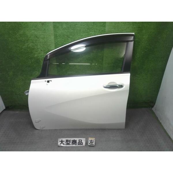ノート 日産（NISSAN）※同梱不可※ノート E12 左フロントドア 左前ドア
