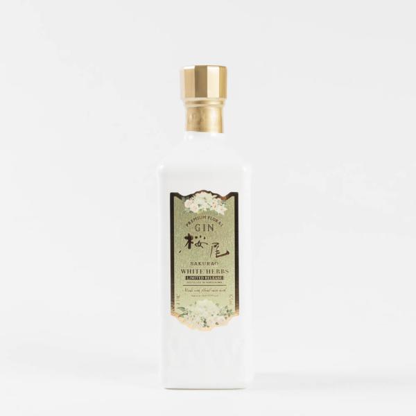 伝統的なジンの風味と華やかなボタニカルが調和し、幸福感のある甘みと、まるで目の前に花束があるかのようなフローラルな香りが広がります。 培ってきた技術を最大限に活かし、ボタニカルの香りを余すところなく引き出しています。感謝の花束をコンセプトに...