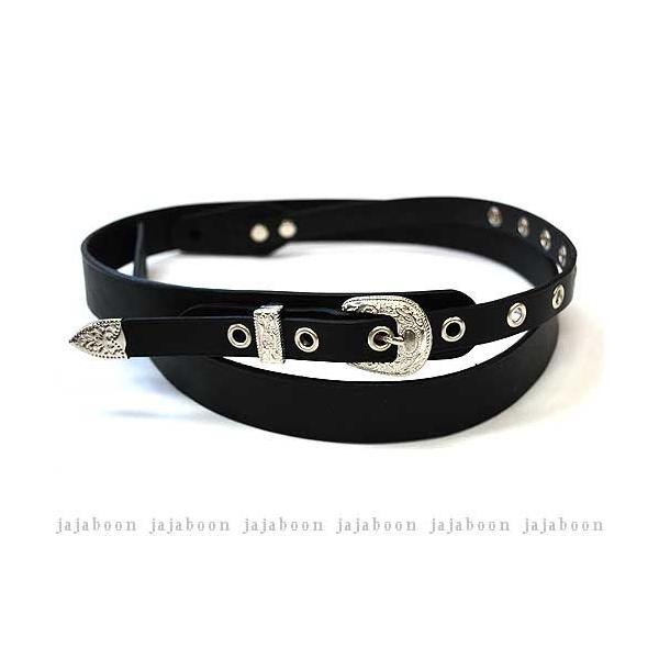 ★２週間以内の発送となります。お急ぎの場合はご相談ください★牛革製 ウエスタンバックルがポイントのシンプルな本革ギターストラップ。調節ベルトを２サイズからお選びいただけます。丈夫な一枚革仕立て。エンド部分は、プレイの邪魔にならないように、細...