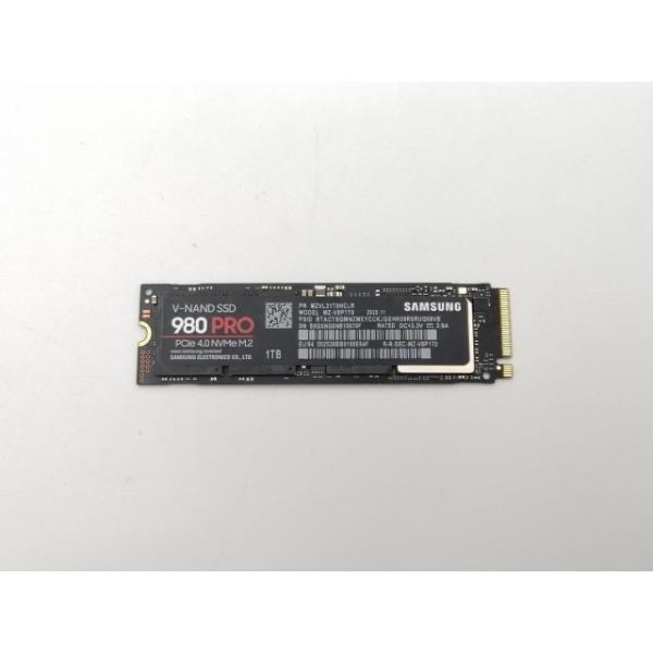 ■分類：SSD■ランク：中古■メーカー：SAMSUNG■製造番号：S5GXNG0NB10670F■備考：付属品：箱、印刷物■保証期間：１週間■注意事項：お客様のモニター発色の具合によって、実際の商品と色合いが異なる場合があります。