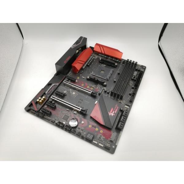 ■分類：マザーボード■ランク：中古■メーカー：ASRock■製造番号：73M0XB326625■備考：BIOS ver：P1.60 状態：CHA-FANピン曲がり 箱、クイックインストールガイド、サポートCD、SATAケーブル 3本、 SL...
