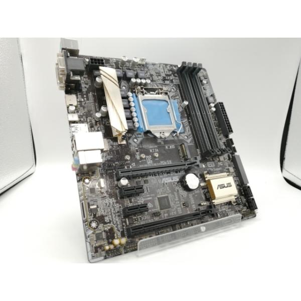 ■分類：マザーボード■ランク：中古■メーカー：ASUS■製造番号：G4M0CS060991■備考：BIOSVer.0704 状態：スレがあります 付属品：I/Oパネル■保証期間：１週間■注意事項：お客様のモニター発色の具合によって、実際の商...