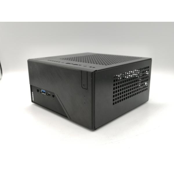 ■分類：ベアボーンPC■ランク：中古■メーカー：ASRock■製造番号：J5WDA1003183■備考：状態：スレがあります。 BIOSver:P2.10 付属品：箱、ACアダプタ、電源ケーブル、CPUクーラー、印刷物、CD-ROM、SAT...