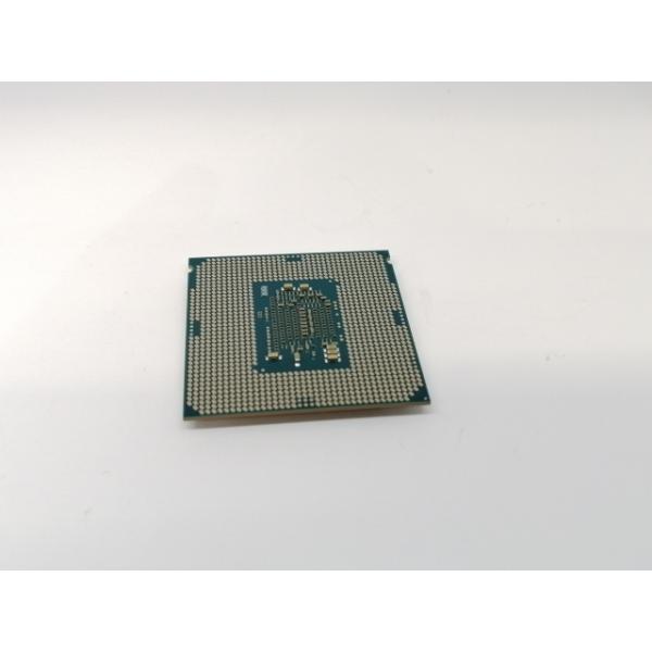■分類：CPU■ランク：中古■メーカー：Intel■製造番号：02622■備考：状態：ヒートスプレッダにスレ付属品：本体のみ■保証期間：１週間■注意事項：お客様のモニター発色の具合によって、実際の商品と色合いが異なる場合があります。