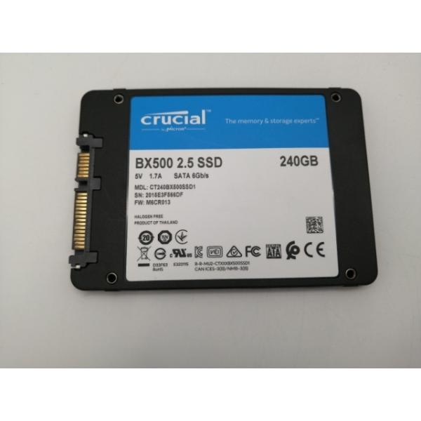 ■分類：SSD■ランク：中古■メーカー：Crucial■製造番号：2015E3F566DF■備考：付属品：本体のみ■保証期間：１週間■注意事項：お客様のモニター発色の具合によって、実際の商品と色合いが異なる場合があります。
