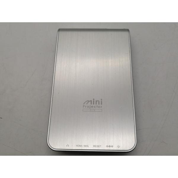 ■分類：プロジェクター■ランク：ランクB■メーカー：Canon■製造番号：912855V5479201■備考：状態：外装キズ、ケーブルに変色があります 付属品：箱、冊子、ACアダプタ、HDMIケーブル、MicroHDMIケーブル、MiniH...