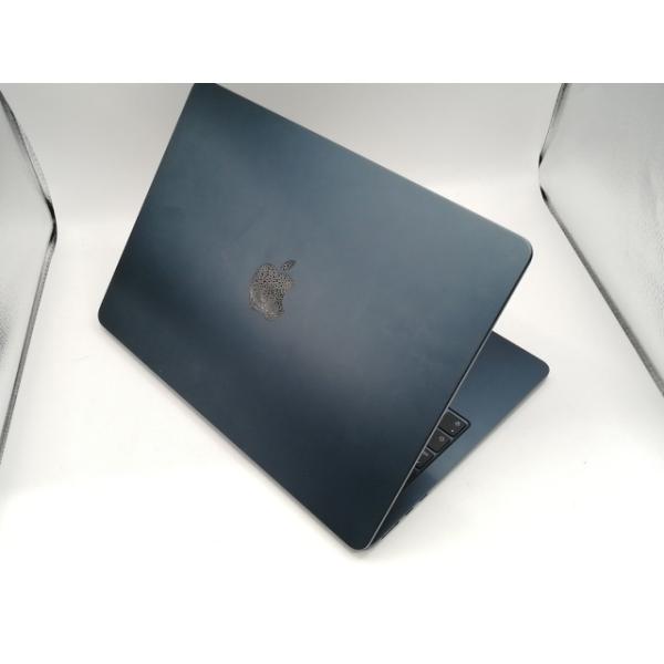 ■分類：Apple ノートパソコン■ランク：ランクB■メーカー：Apple■製造番号：M4C24M2440■備考：OS:Sequoia15.6 バッテリー充放電回数：34回/最大容量：100%（12月時点） 状態：天板小キズ、軽度塗装剥がれ...