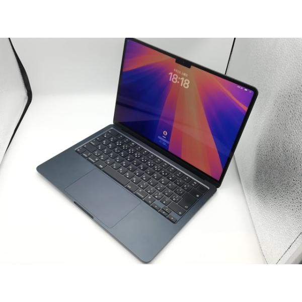 中古】Apple MacBook Air 13インチ M2(CPU:8C/GPU:8C) 16GB/256GB