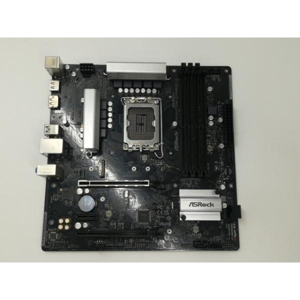 ■分類：マザーボード■ランク：中古■メーカー：ASRock■製造番号：8894■備考：※JUNK/保証なし商品※ BIOS ver：11.01 状態：タバコ臭、CPUソケットピン欠損あり(動作可能） 付属品：、冊子類、sataケーブル、ドラ...