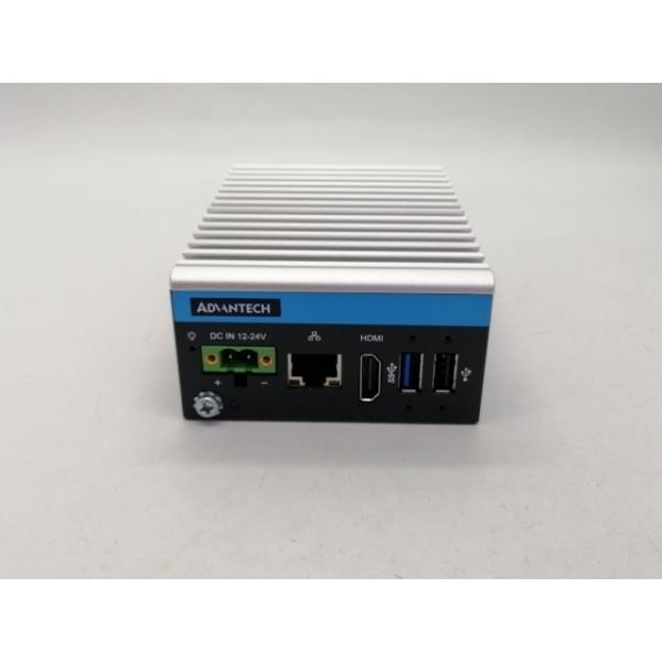 ■分類：ベアボーンPC■ランク：中古■メーカー：Advantech■製造番号：GSAB172424■備考：状態：本体に目立つキズ等はございません。 付属品：外箱、ACアダプター、ACケーブル、マイクロUSBケーブル、無線LANアンテナ×2、...