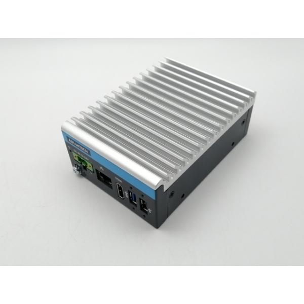 ■分類：ベアボーンPC■ランク：中古■メーカー：Advantech■製造番号：GSAB172477■備考：※通電保証のみ※ ※操作や開発などのサポートはお受けできません※ 付属品：外箱、ACアダプター、ACケーブル、マイクロUSBケーブル、...