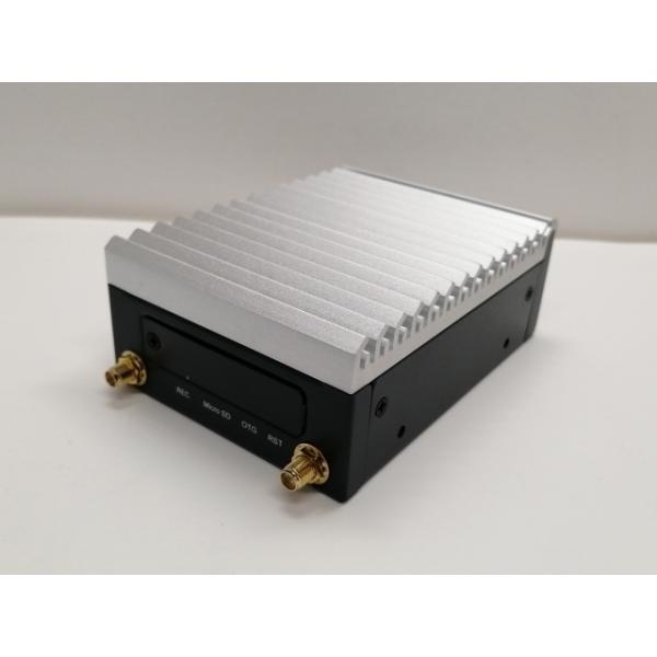 ■分類：ベアボーンPC■ランク：中古■メーカー：Advantech■製造番号：GSAB175486■備考：付属：外箱、ACアダプター、ACケーブル、マイクロUSBケーブル、無線LANアンテナ×2、マウント用ブラケット×2、ネジ類■保証期間：...