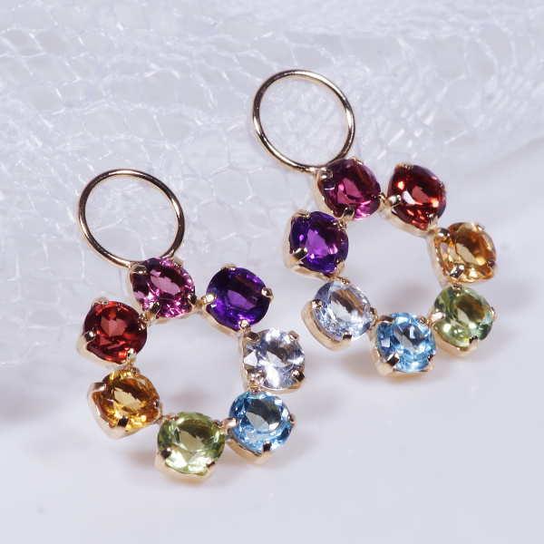 K18 1.5ct カラーストーンチャーム アミュレット 1.5カラット 18金 