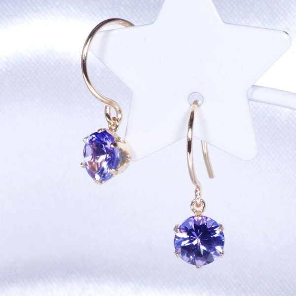 yeBt@j[^UiCgzK18 0.8ct ^UiCgsAX AJ 0.8Jbg Eh 18 12a΁@NX}X@Mtg@