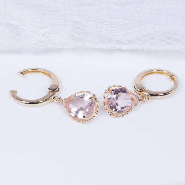 K18 1.6ct モルガナイトピアリング ペアシェイプ 18金 クリスマス