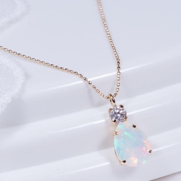 K18 0.6ct オパールペンダント ダイヤ 0.1ct ペアシェイプ 18金 45cm 