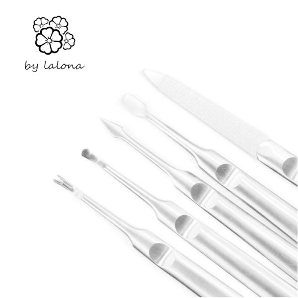 高品質ステンレス製 爪切りやニッパーの専門メーカーが作りました。ケア用プッシャーです。5種の形で様々なケアに対応します。先端は鋭利な刃となっておりますので、使用時は十分にご注意ください。■素材：ステンレス■サイズ：14cm前後（それぞれ違い...