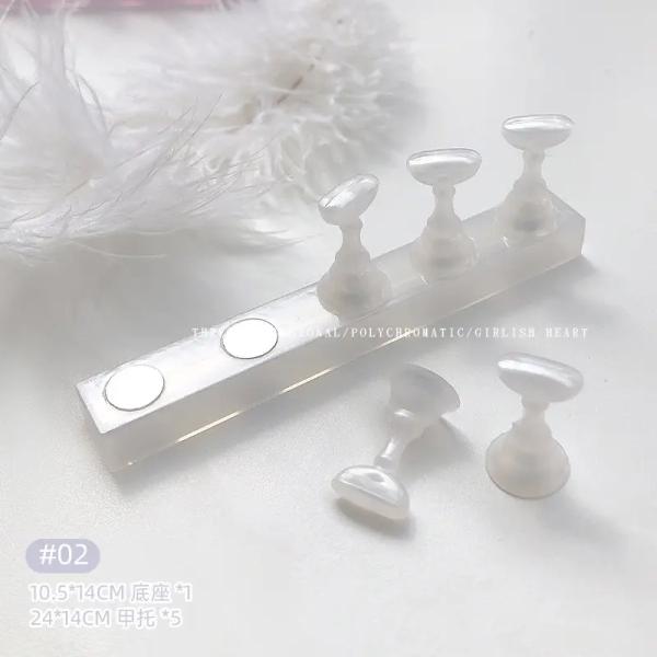 ホワイトマーブルの樹脂製チップスタンドサイズスタンド台座　長さ 10.5cmスタンド 高さ2.5cm チップ固定部分1.5cm×６ｍｍ