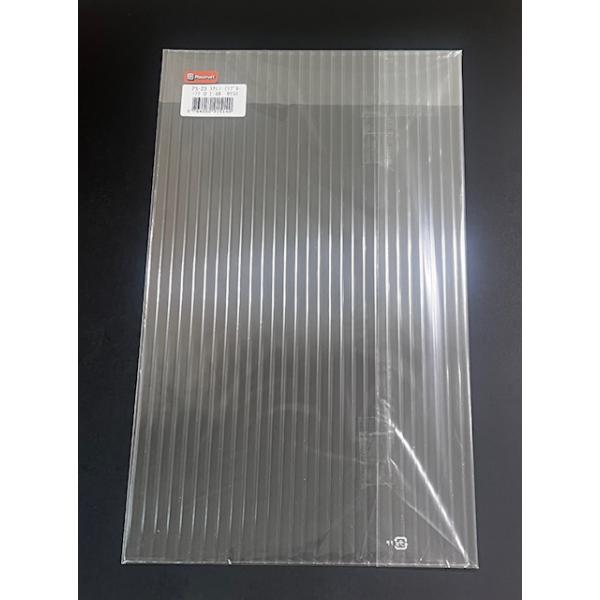 パターンシート：リブルーフサイディング品番：PS-23t※小キズあり特価品です。（在庫限り）材質：スチレン樹脂カラー：透明【サイズ】（ 縦 H×横 W ）mm：175×300厚み：0.5mm ＊ PS-23 は PS-16 のクリアのものです。