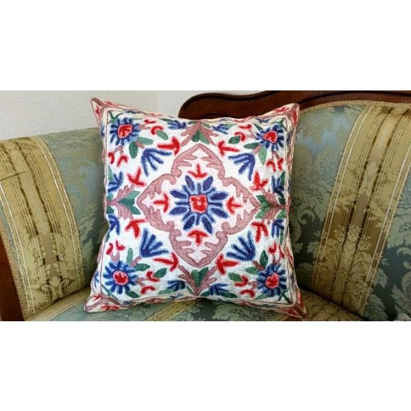 タイ輸入 クッションカバー ピロー ケース 40 40センチ シルク 花柄 植物柄 ホワイト ブルー ピンク オール刺繍 ハンドメイド ヨーロッパ風 Buyee Buyee Japanese Proxy Service Buy From Japan Bot Online