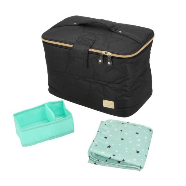 【商品名】　アットファースト(At First) おむつ収納ケース スターキルト 【商品説明】　・【サイズ】本体：約W35×D21×H24cm、仕切り：約W9×D17×H6.5cm、マット：約W33×H50cm【紙おむつの収納枚数】・新生児...