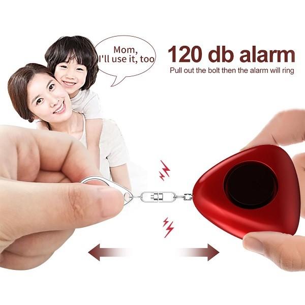 キーチェーンを引くと、120dB〜13dBの大きなアラーム音が鳴り響き、同時にLEDライトが点滅します。ライトボタンを押すと白色LEDが点灯するので、ちょっとした明かりが欲しい時に便利です。