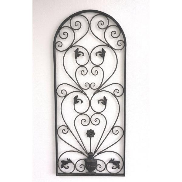 素材：ロートアイアンサイズ：600×1400×20mm塗装色：アンチーク焼付塗装送料無料玄関先の間仕切りとしてのインテリアポイントとして使用できるし、金属製のため庭や外構のエクステリアとして使用できます。寸法や模様の特注もできるので、ぜひご...