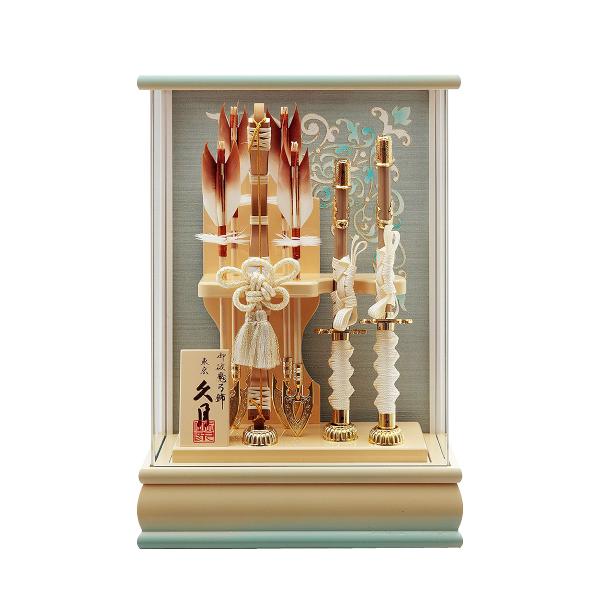 破魔弓飾り 久月 破魔弓 正月飾り 男の子のお祝い  【 サイズ 】横幅26×奥行15×高さ37cm破魔弓は何故飾るの？初正月とは？赤ちゃんが生まれて初めて迎えるお正月を「初正月」といいます。日本では古くからこの初正月を祝い、女の子には羽子...