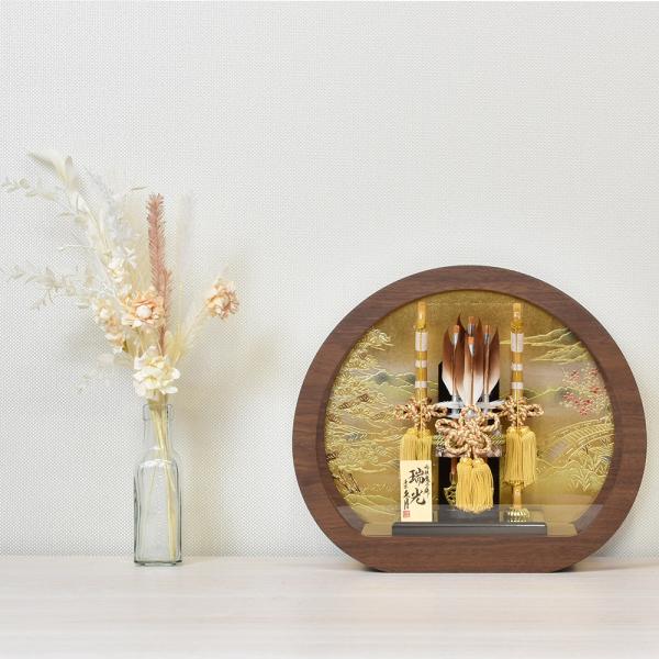 破魔弓飾り 破魔弓 ” ケース入り ” 初正月飾り お祝い お正月 破魔矢「数量限定品 」横幅 34×奥行 16×高さ 30cm破魔弓飾り 宝童作　破魔弓飾り 久月作　破魔弓飾り 祥秀監製　取扱破魔弓（破魔矢）の通販販売店。初正月のお祝いの...