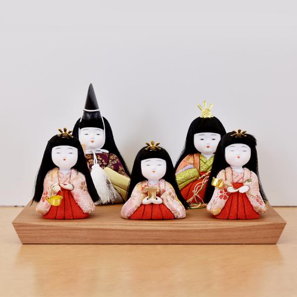 古いタイプの小さな豆雛です。お値下げいたします。 古いタイプの小さな豆雛です。お値下げいたします。