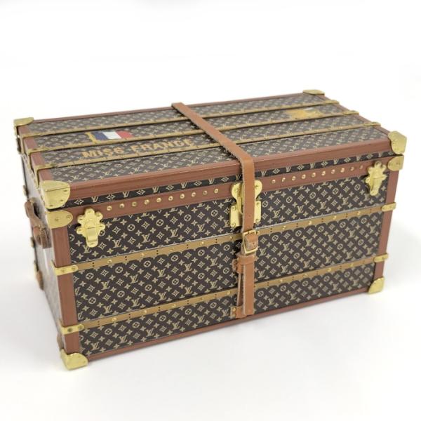 LOUIS VUITTON - LOUIS VUITTON ルイヴィトン LVノベルティ 2010 ミスフランス M99408 モノグラムウッド トランク型 ペーパーウェイト 美品 中古 4c075715 LOUIS VUITTON 【中古】LOUIS LV ノベルティ 2010 ミス フランス