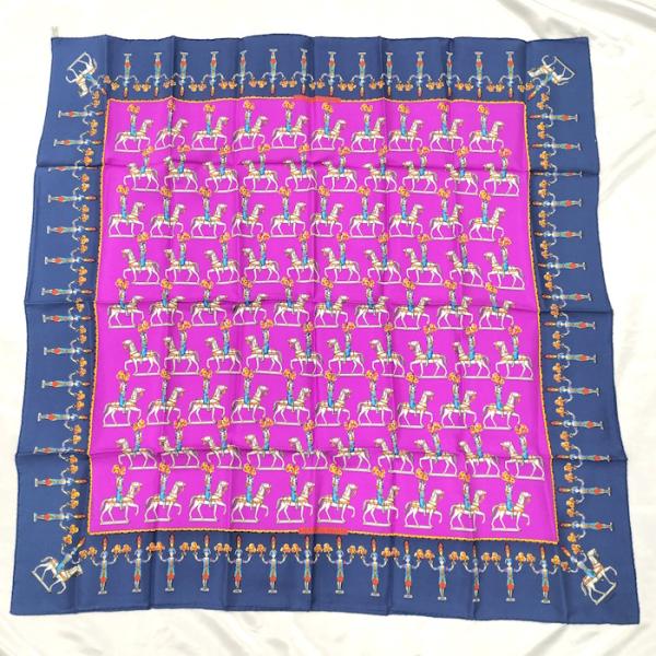 ⭐︎きよ⭐︎HERMES シルクスカーフ 紫・白・黒・ベージュ 楽天市場】エルメス HERMES シルクスカーフ 額入り カレ 90×90