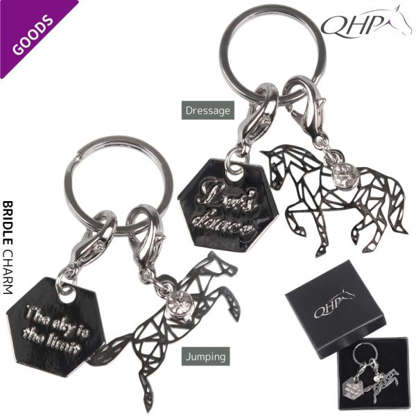 透かしのあるホースモチーフがステキ。ブライドルチャームは乗馬愛好家へのプレゼントにも最適。頭絡や手綱に付けたり、キーリングとしての使用もOK。ギフトボックスに入れてお届けします■ブランドQHP（キューエイチピー）分類タグ:  【その他 雑貨...