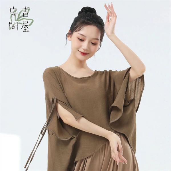 商品情報商品名クラッシックダンス ダンス衣装 コンテンポラリー 古典ダンス衣装 レディース 踊り衣装 古典舞踊 五分袖 透け感 イレギュラー裾 クルーネック ゆったり 社交ダンスウェ ヨガ バレエ レッスン着 舞台衣装 演出服 団体服 イベ...