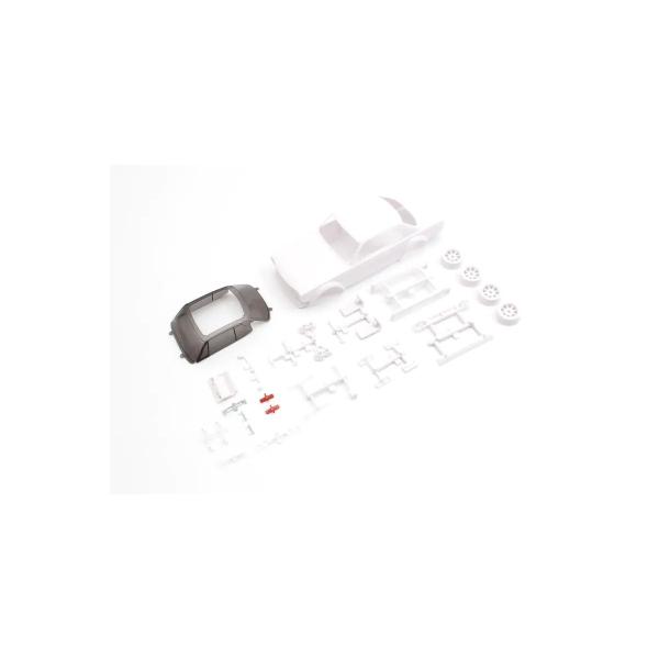 京商　日産スカイライン2000GT-R(KPGC10)ワイドホイル　ホワイト 京商 日産 スカイライン 2000GT-R (KPGC10) ホワイトボディセット